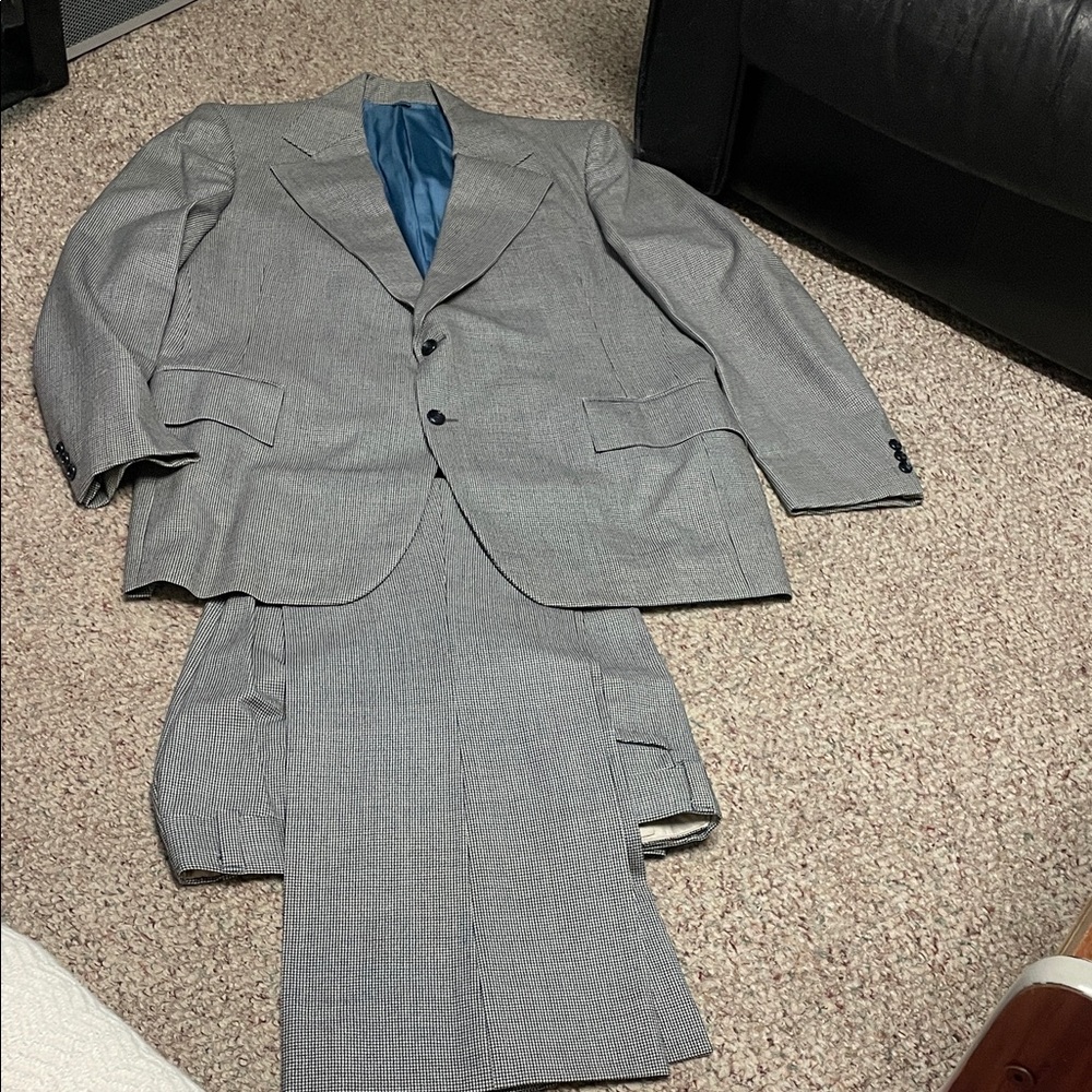 Vintage 100% wool herringbone print Gray men’s  Suit